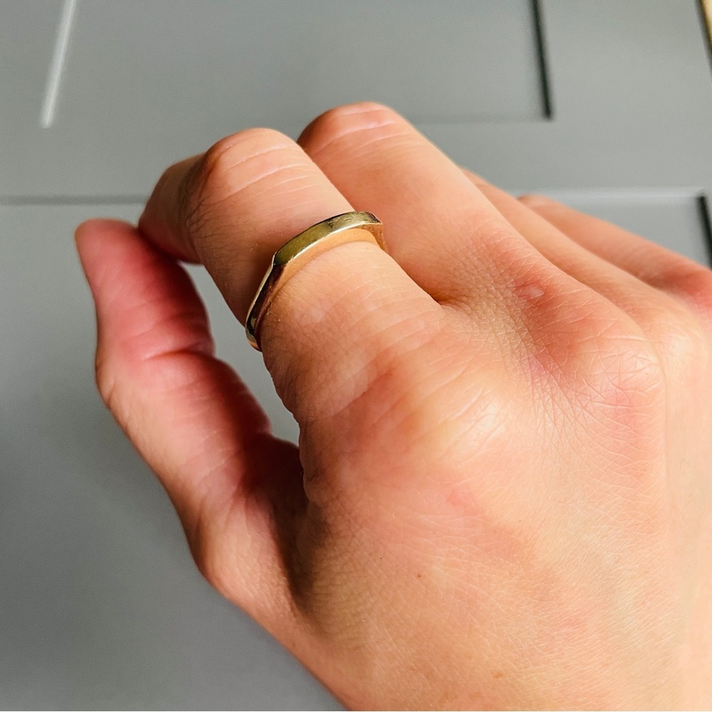 14K Yellow Gold Modern Minimalist Stackable Ring Band Vintage - Picture 2 of 13